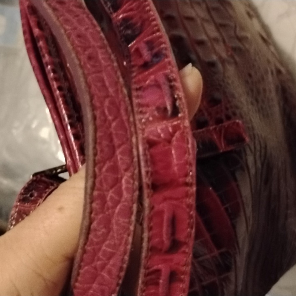 Brahmin GUC Elegant Burgundy Crocodile-Embossed Leather Tote Shoulder Bag - Picture 15 of 15
